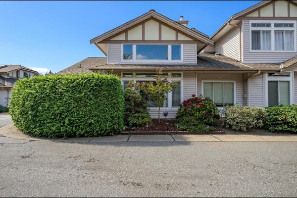50 16325 82 Avenue, Surrey, BC V4N0P5 Photo 2