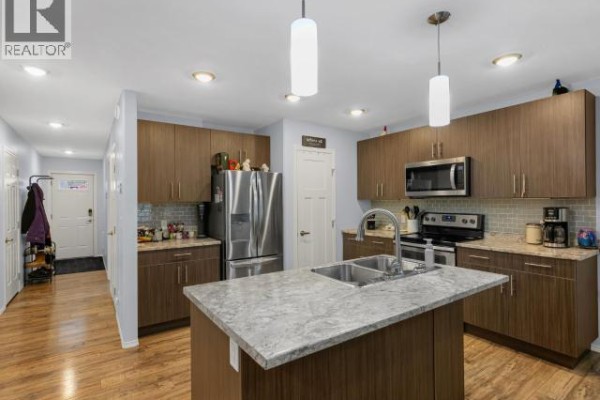 Dining room - 50-18 Azure Road, Whitehorse, YT Y1A0L2 Photo 3