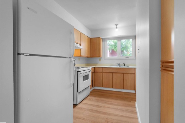 Primary Bedroom - #50 1904 48 St Nw, Edmonton, AB T6L5H3 Photo 4
