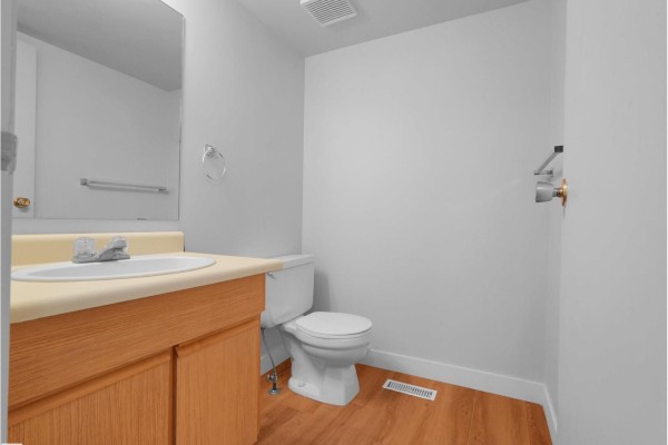 Bedroom 2 - #50 1904 48 St Nw, Edmonton, AB T6L5H3 Photo 5