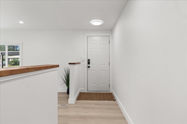 Foyer - 50 65367 Kawkawa Lake Road, Hope, Hope, BC V0X1L1 Photo 4