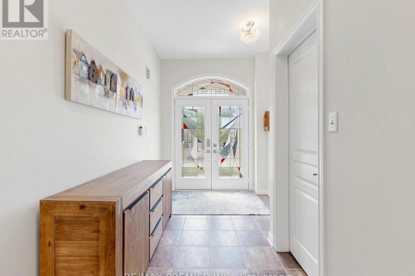 Dining room - 50 Ascalon Drive, Vaughan, ON L6A0M5 Photo 4