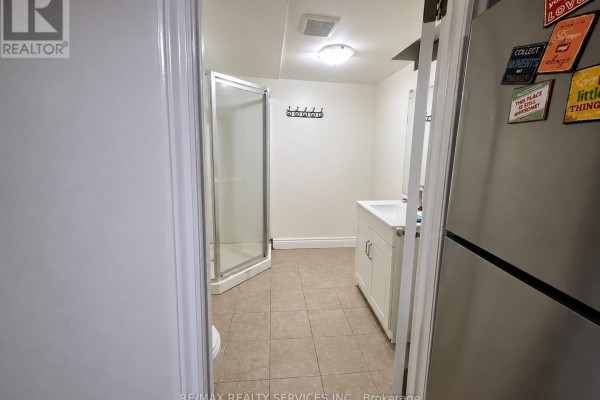 50 Banting Crescent, Brampton, ON L6Y2K9 Photo 3