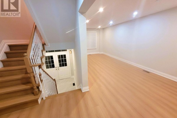 Bedroom 2 - 50 Beresford Drive, Richmond Hill, ON L4B4J6 Photo 5