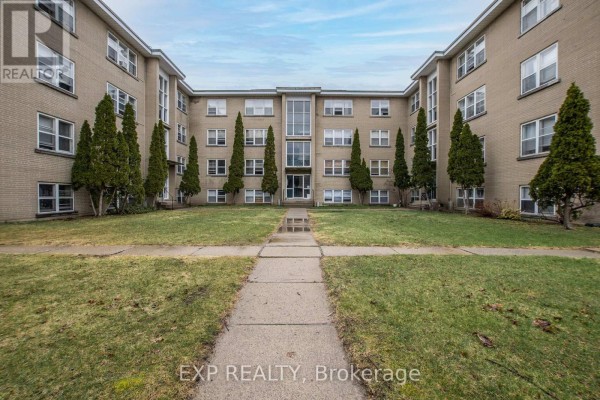 50 Central Avenue W, Brockville, ON K6V4N7 Photo 3
