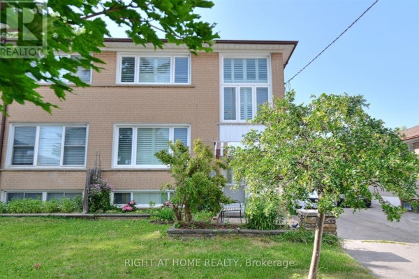 50 Chalkfarm Drive, Toronto, ON, photo 2