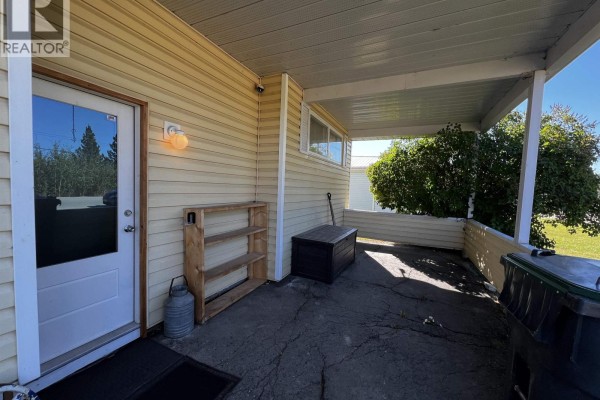 50 Chowsunket Street, Fraser Lake, BC, photo 3