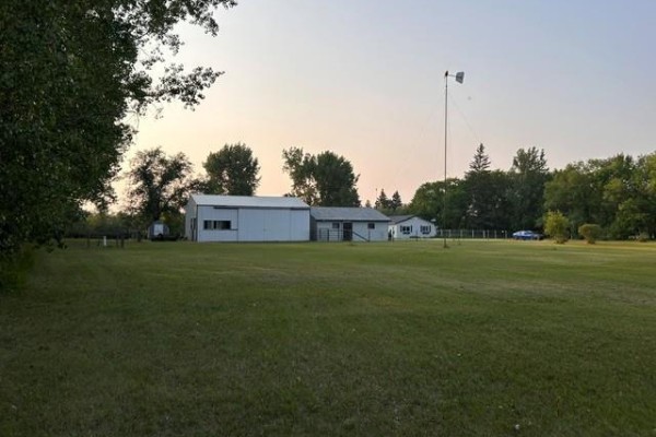 50 Cottonwood Crescent, Brandon, MB R0K2A0 Photo 2