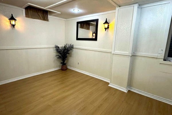 Family room - 50 Denlow Drive, Brampton, ON L6Y2L5 Photo 5