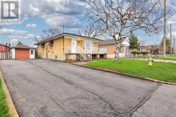 50 Dorking Crescent, Toronto, ON, photo 2