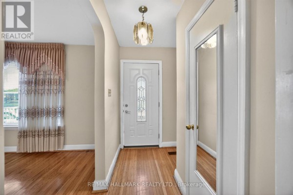 Bedroom 2 - 50 Dorking Crescent, Toronto, ON M3M2B6 Photo 5