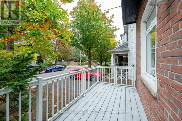 Living room - 50 Earl Grey Road, Toronto, ON M4J3L2 Photo 3