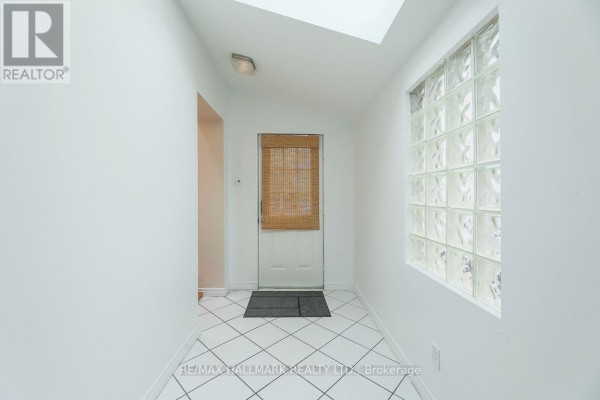 Primary Bedroom - 50 Earl Grey Road, Toronto, ON M4J3L2 Photo 4