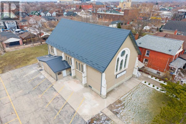 50 Earl Street, Hamilton, ON L8L6L2 Photo 4