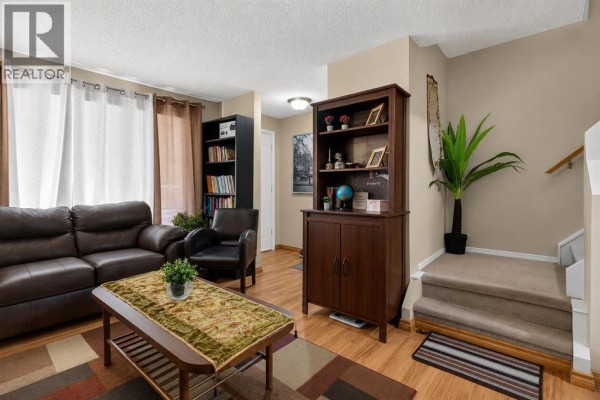 Living room - 50 Falshire Terrace Ne, Calgary, AB T3J3B3 Photo 4