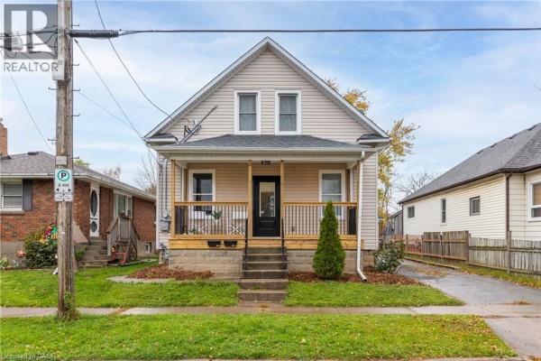 Residential for rent at 50 Fifth Street Unit# Main, Welland, ON - MLS® DPHVJO