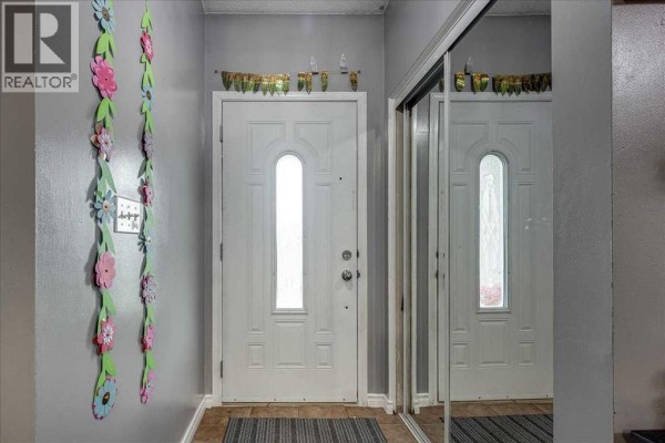 4pc Bathroom - 50 Grant Street, Red Deer, AB T4P2L4 Photo 5