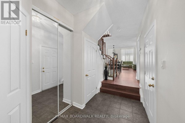 Kitchen - 50 Gray Crescent, Ottawa, ON K2K3L2 Photo 5