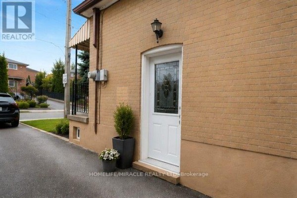 50 Haverson Boulevard, Toronto, ON, photo 2
