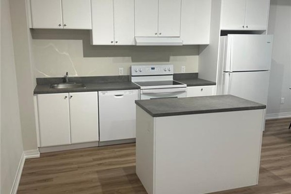 Kitchen - 50 Herrick Avenue Unit# 306, St  Catharines, ON L2P2T9 Photo 4