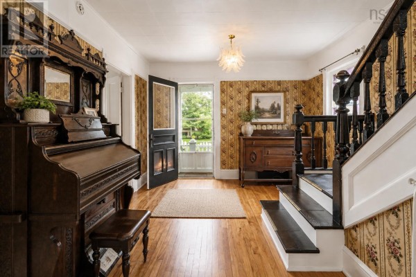 Family room - 50 High Street, North Sydney, NS B2A2A4 Photo 5