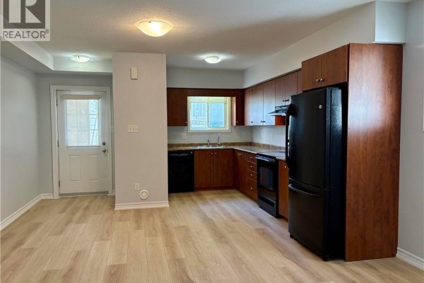 4pc Bathroom - 50 Howe Drive Unit# 8c, Kitchener, ON N2E0A3 Photo 2