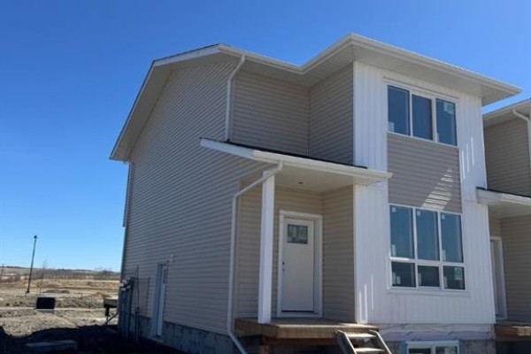 50 Lavelle Close, Red Deer, AB, photo 2