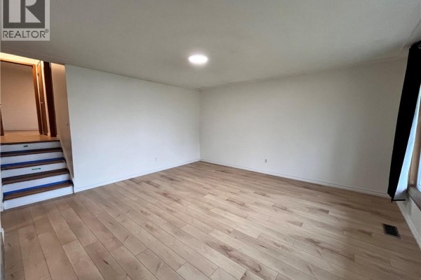 Primary Bedroom - 50 Limeridge Road W Unit# Upper, Hamilton, ON L9C2V1 Photo 4