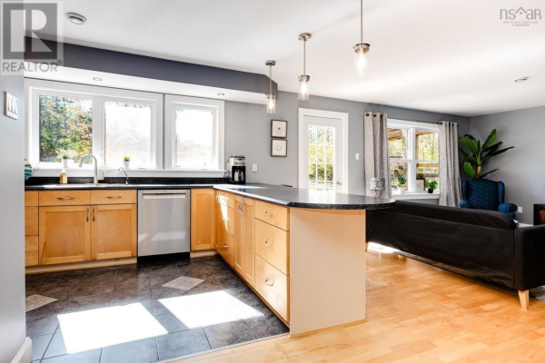 Den - 50 Limestone Avenue, Fall River, NS B2T1N7 Photo 3