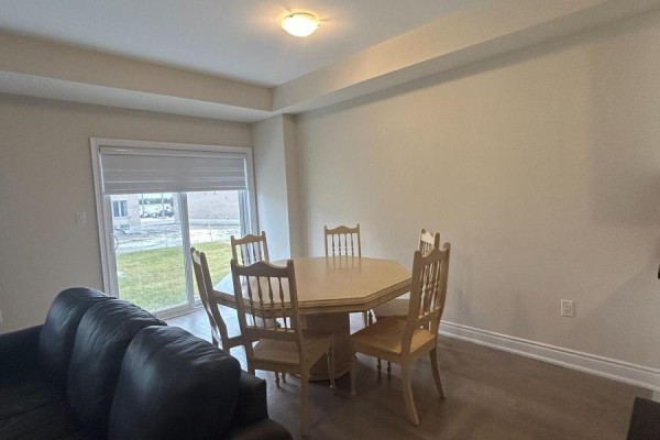 50 Lorne Thomas Place, New Tecumseth, ON L9R0T8 Photo 5