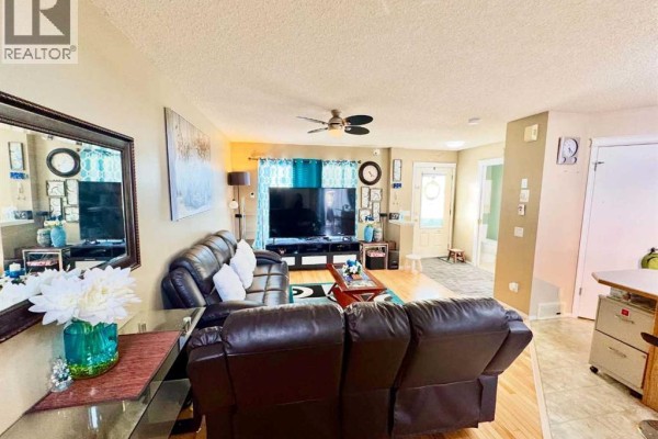 Foyer - 50 Prestwick Way, Calgary, AB T2Z3L9 Photo 5