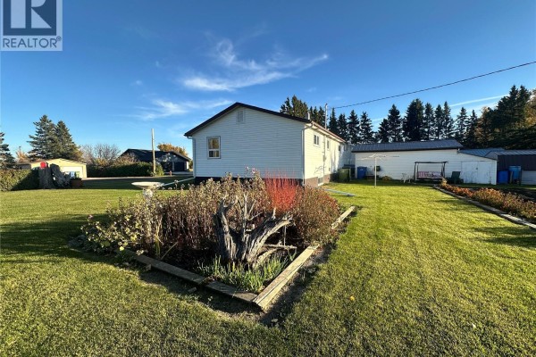 Primary Bedroom - 50 Rae Avenue, Yorkton, SK S3N3L4 Photo 3