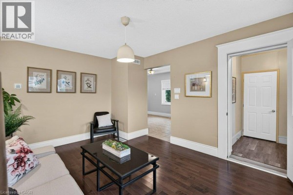 Bedroom - 50 Wexford Avenue S, Hamilton, ON L8K2N6 Photo 5