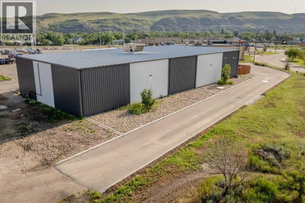 500, 650 South Railway Avenue, Drumheller, AB T0J0Y6 Photo 5