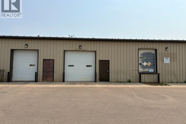 500 12th Avenue E, Kindersley, SK S0L1S0 Photo 2