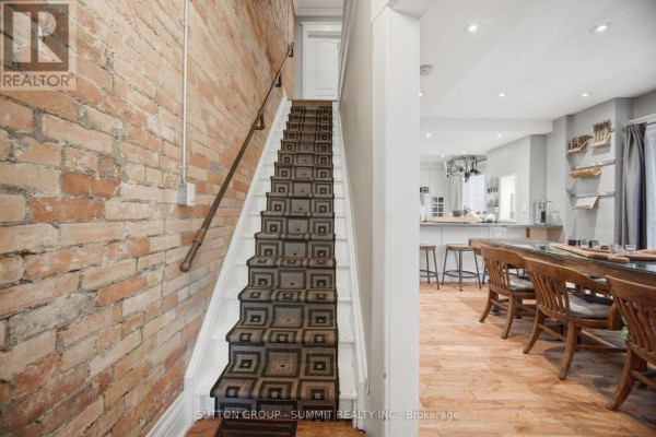 Mud room - 500 Indian Grove, Toronto, ON M6P2H9 Photo 5
