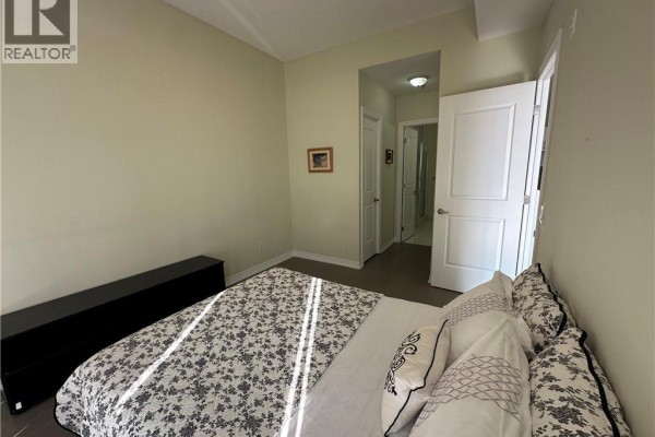 Primary Bedroom - 5001 Corporate Drive Unit# 704, Burlington, ON L7L0H5 Photo 4