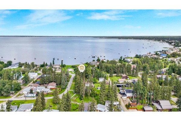 5001 Crestview Dr, Rural Lac Ste  Anne County, AB T0A0E0 Photo 4