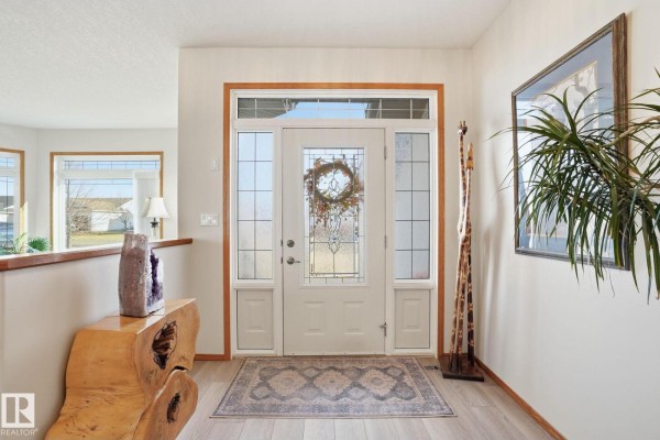 Family room - 5002 58 St, Daysland, AB T0B1A0 Photo 4