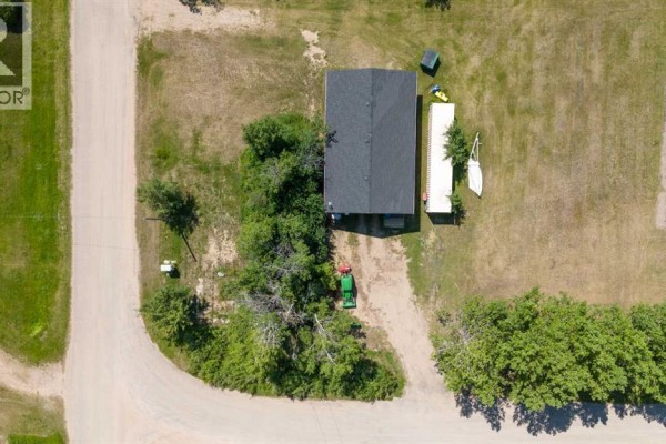 5005, 5009 And 5011 50 Avenue, Streamstown, AB T0B4G0 Photo 4
