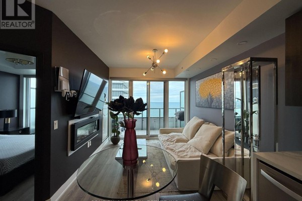 Kitchen - 5006 - 30 Shore Breeze Drive, Toronto, ON M8V0J1 Photo 3