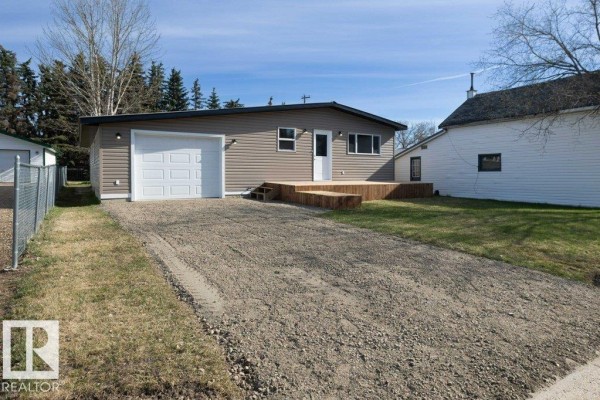 Kitchen - 5006 50 Av, Pickardville, AB T0G1W0 Photo 2