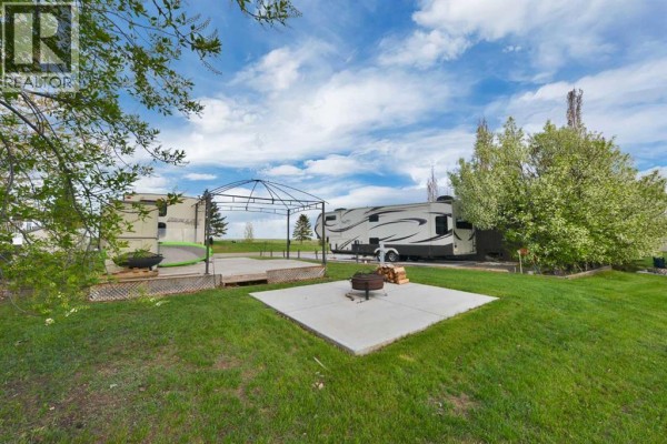 5007, 25054 South Pine Lake Road, Rural Red Deer County, AB T0M1R0 Photo 4