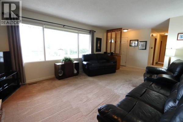 Bedroom - 5007 42 Street, Ponoka, AB T4J1C4 Photo 5