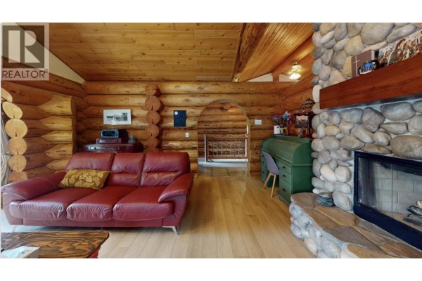 Bedroom 2 - 5007 Canium Court, 108 Mile Ranch, BC V0K2Z0 Photo 5