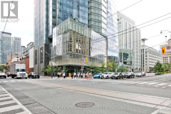 Bedroom 2 - 5008 - 180 University Avenue, Toronto, ON M5H0A2 Photo 5