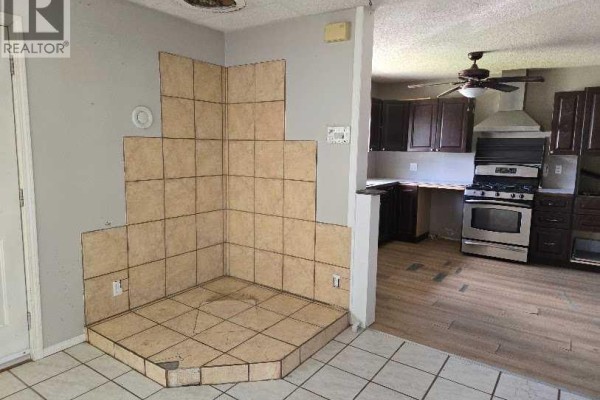 5008 56 Street, Rocky Mountain House, AB, photo 3
