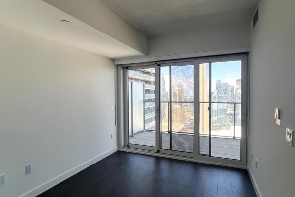 5009 - 3 Concord Cityplace Way, Toronto, ON M5V0X4 Photo 5