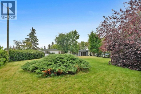 5pc Bathroom - 5009 41 Street Close, Innisfail, AB T4G1H8 Photo 2