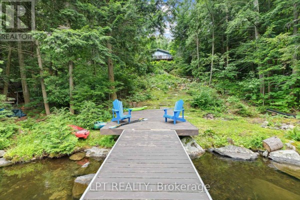 Primary Bedroom - 500a Hazard Hill Road, Kearney, ON P0A1M0 Photo 4